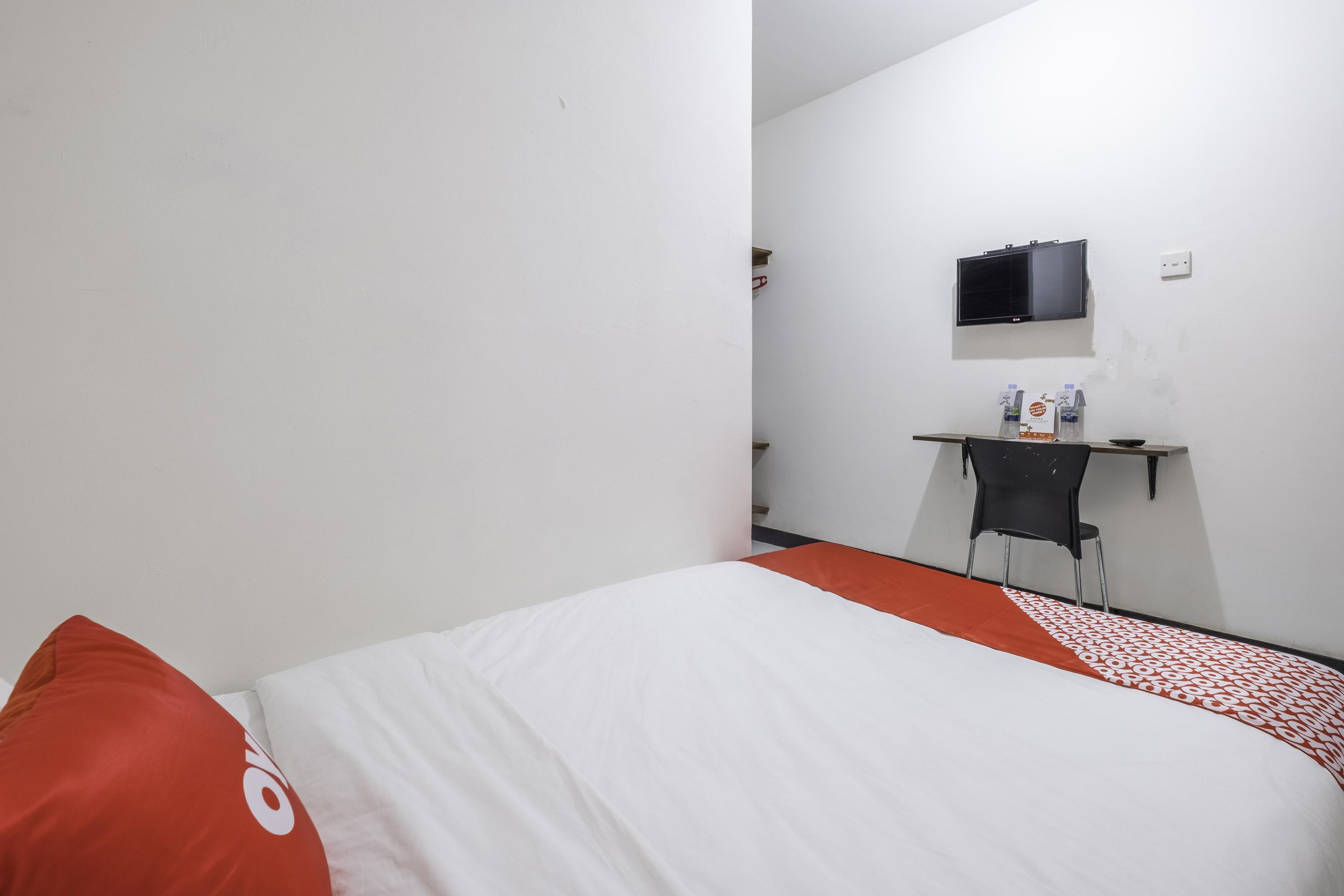 Super Oyo 1568 Stasiun Ka Cirebon Guest House Zewnętrze zdjęcie