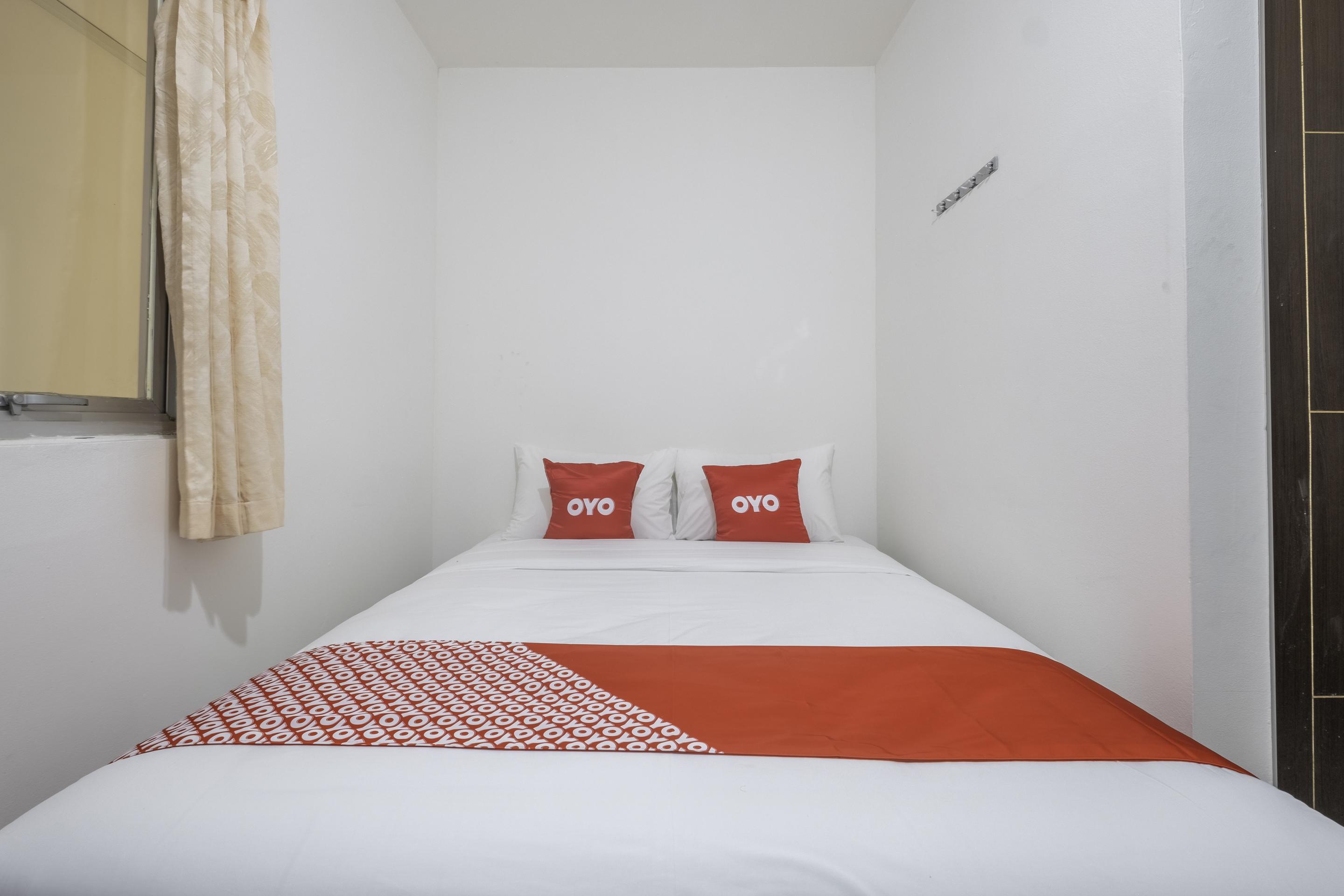 Super Oyo 1568 Stasiun Ka Cirebon Guest House Zewnętrze zdjęcie