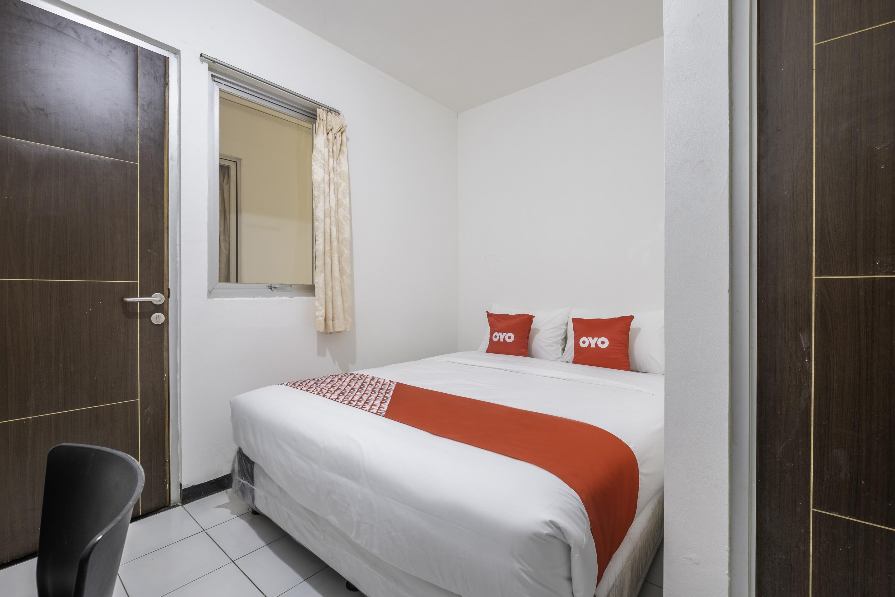Super Oyo 1568 Stasiun Ka Cirebon Guest House Zewnętrze zdjęcie