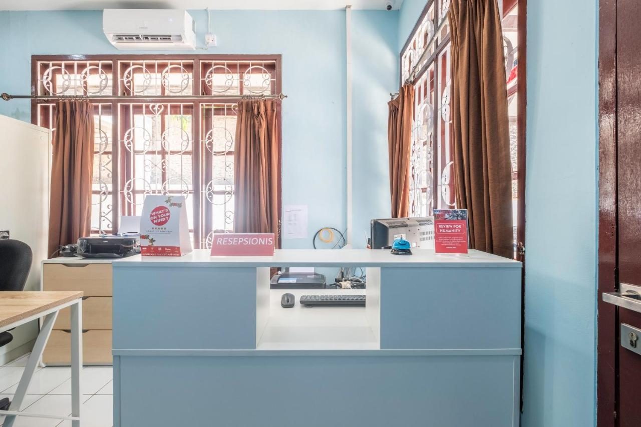 Super Oyo 1568 Stasiun Ka Cirebon Guest House Zewnętrze zdjęcie