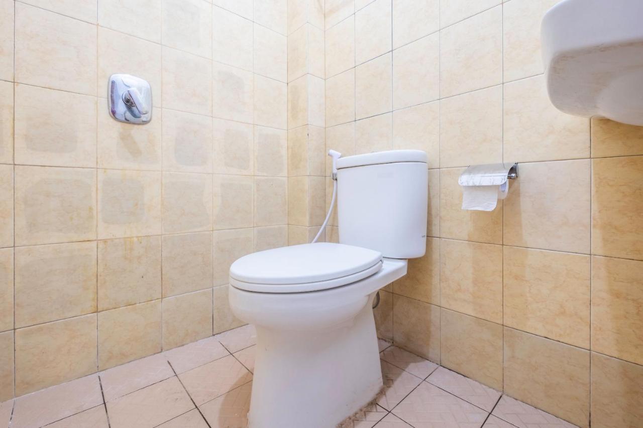 Super Oyo 1568 Stasiun Ka Cirebon Guest House Zewnętrze zdjęcie
